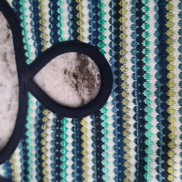 Express halter top - Picture 4 of 9